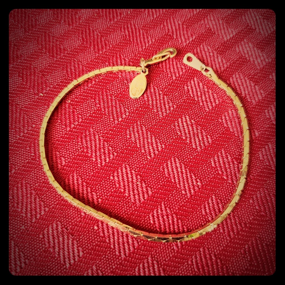 Gold bracelet